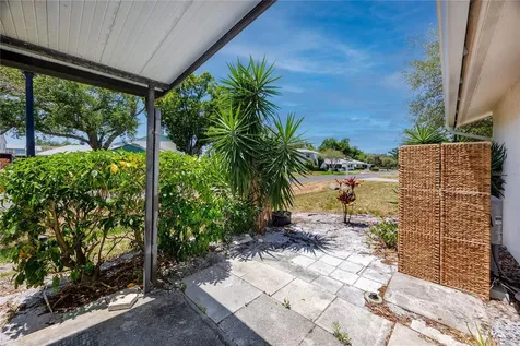 3139 38th Street S St Petersburg FL 33711