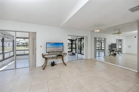 3139 38th Street S St Petersburg FL 33711