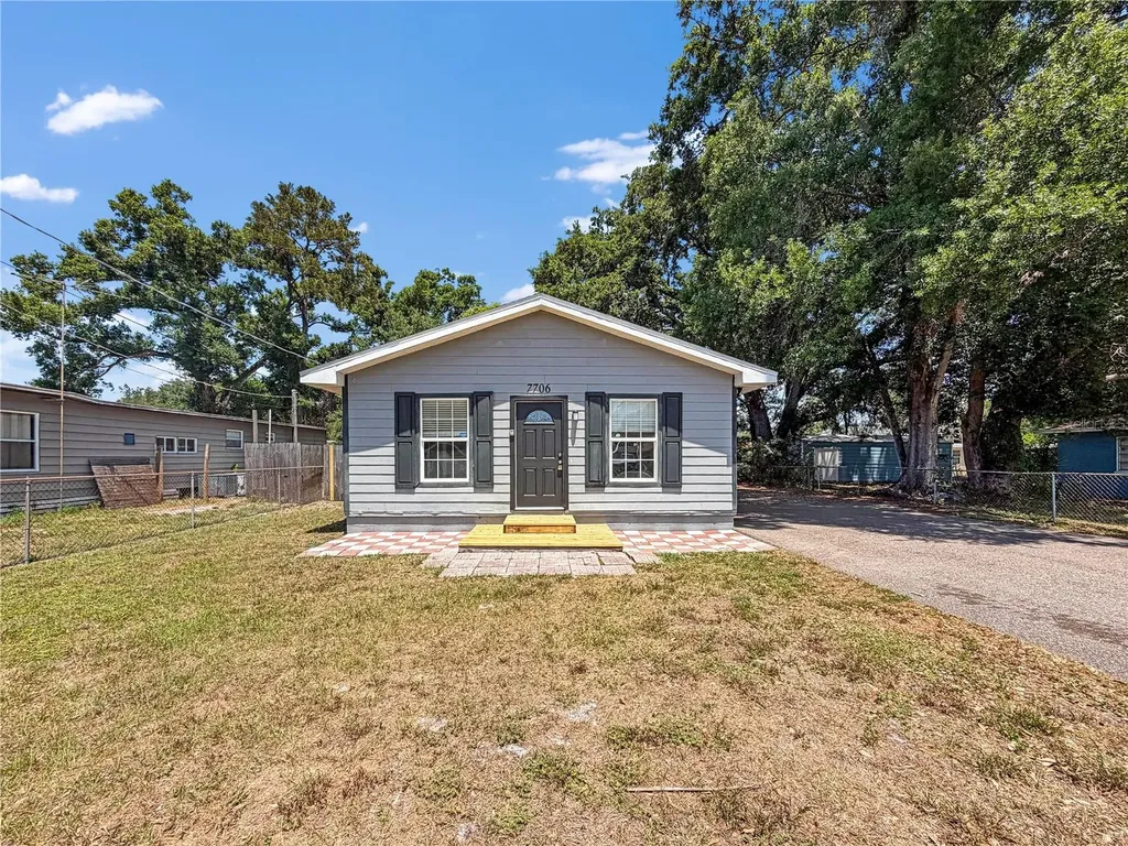 7706 E Comanche Avenue Tampa FL 33610