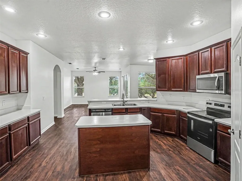 526 Azalea Bloom Drive Apopka FL 32712