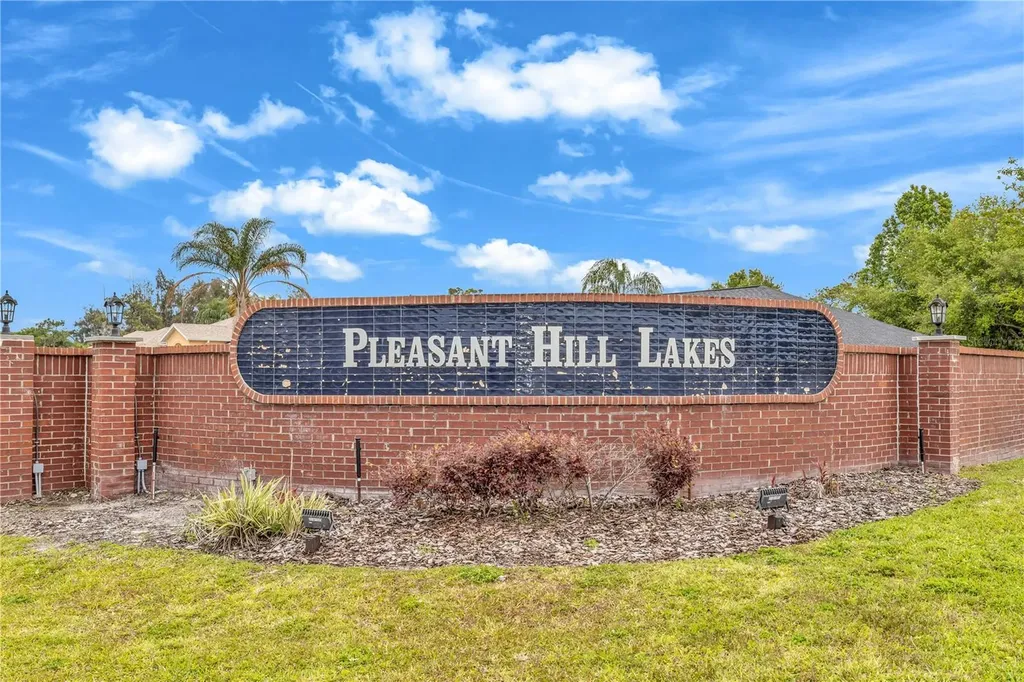 2800 Woodsmere Court Kissimmee FL 34746