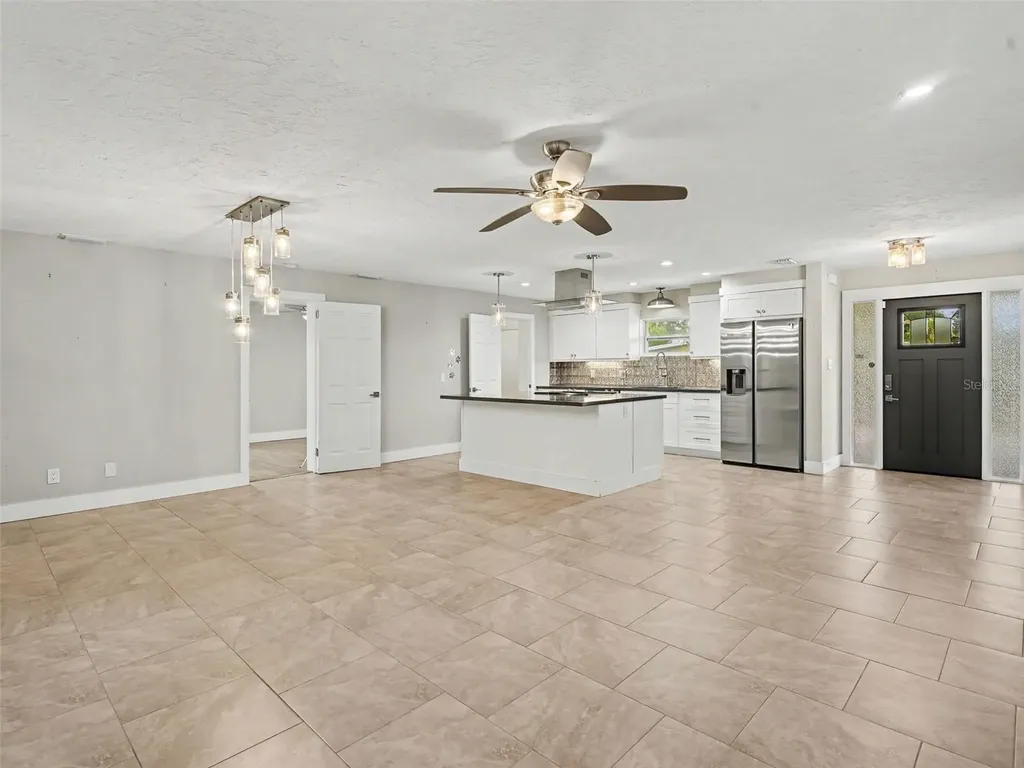 2746 Hibiscus Street Sarasota FL 34239