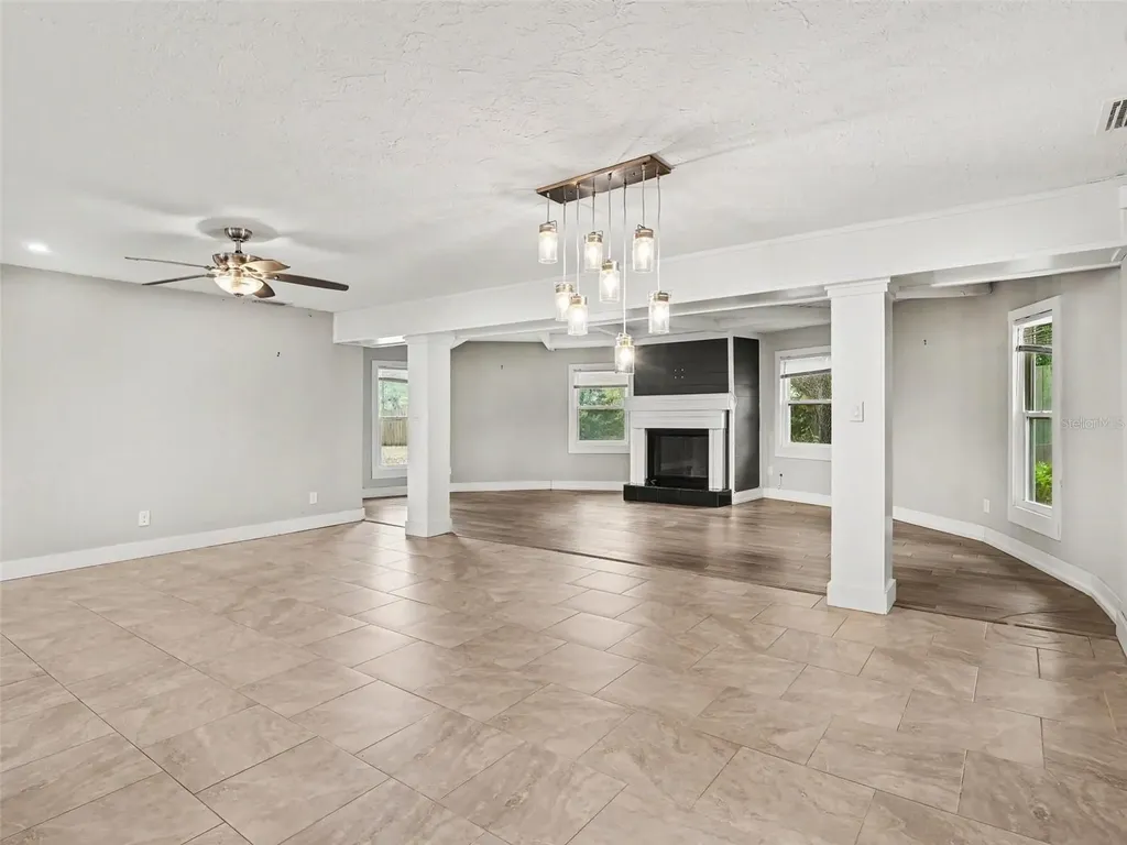 2746 Hibiscus Street Sarasota FL 34239