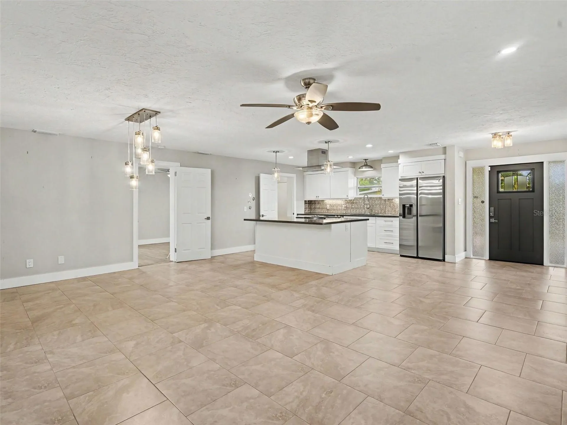 2746 Hibiscus Street Sarasota FL 34239