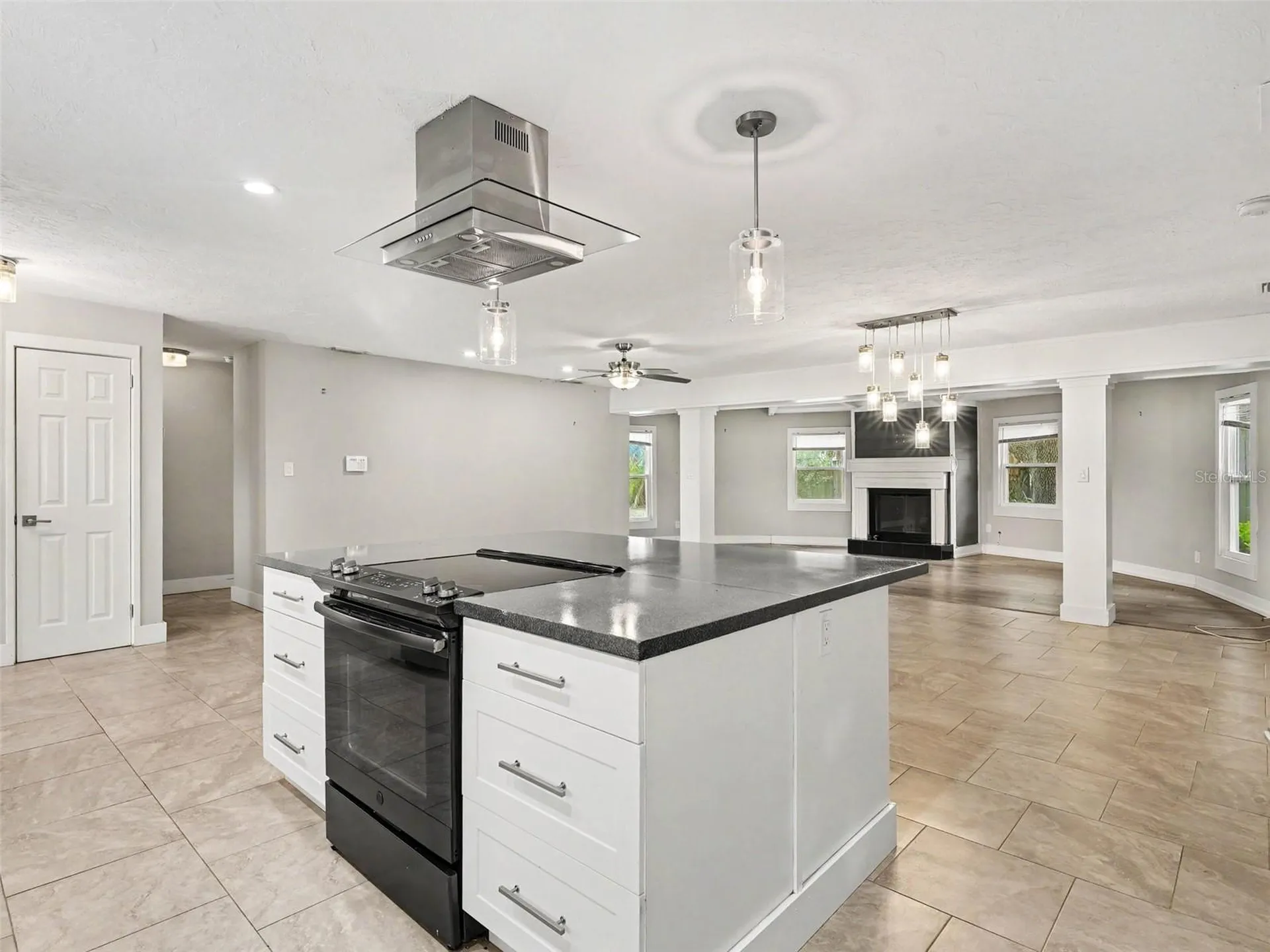 2746 Hibiscus Street Sarasota FL 34239