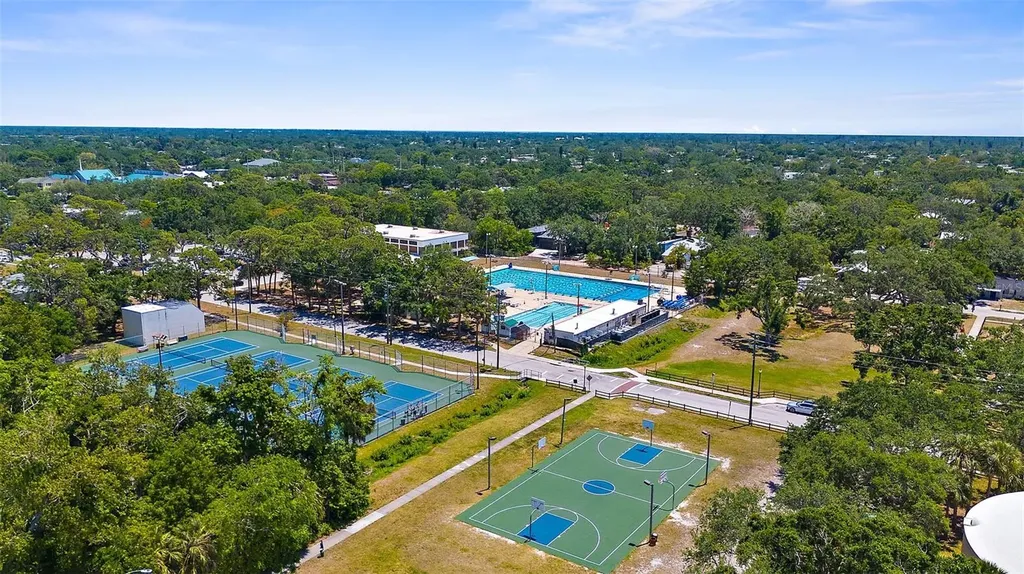 2727 Waldemere Street Sarasota FL 34239