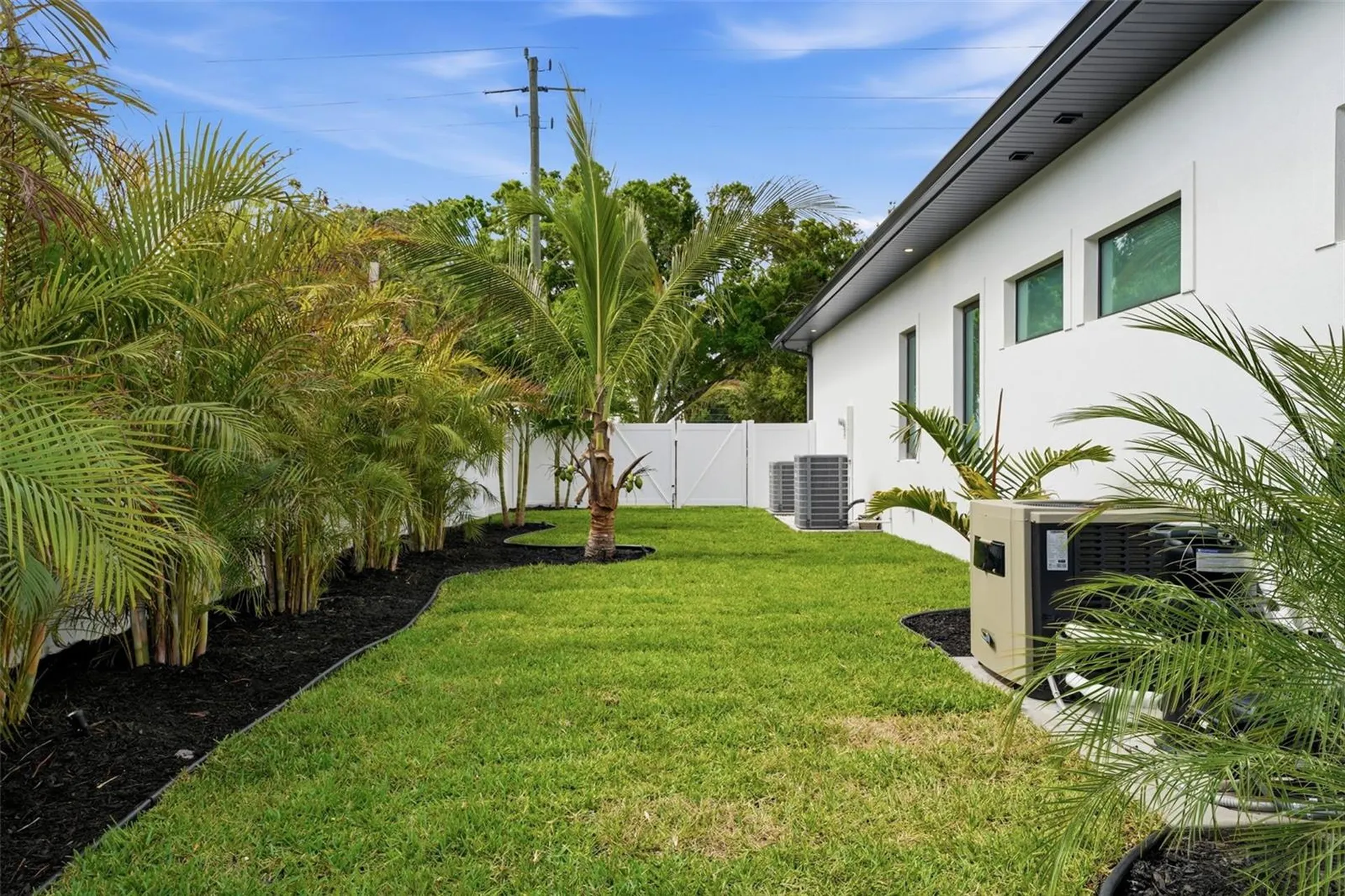 2727 Waldemere Street Sarasota FL 34239
