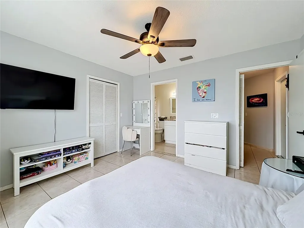 2029 Tropic Bay Court Orlando FL 32807