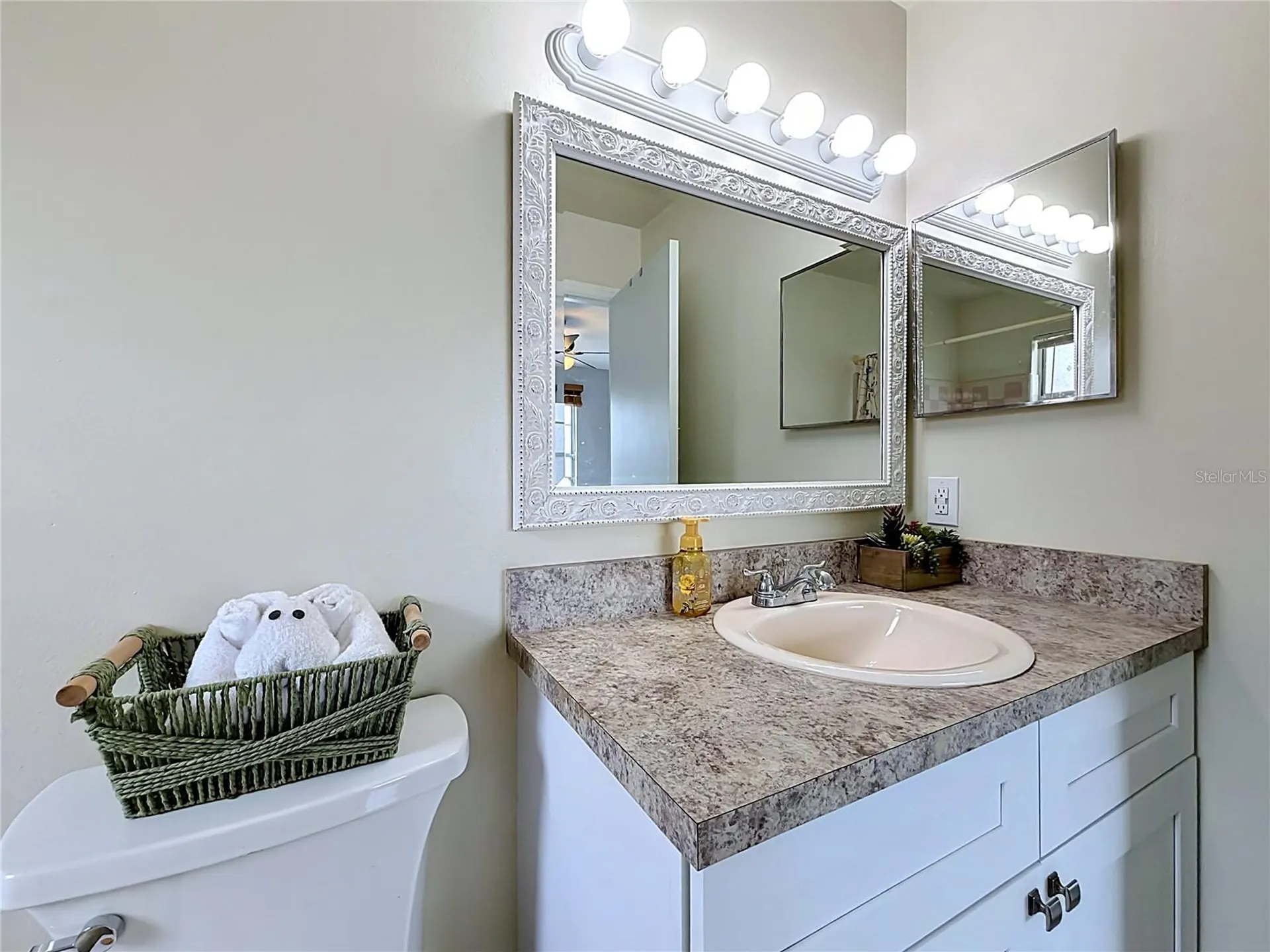 2029 Tropic Bay Court Orlando FL 32807
