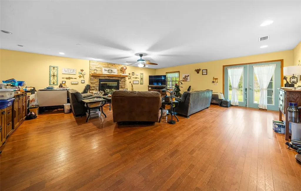 732 SW Carl Wilson Road Fort White FL 32038