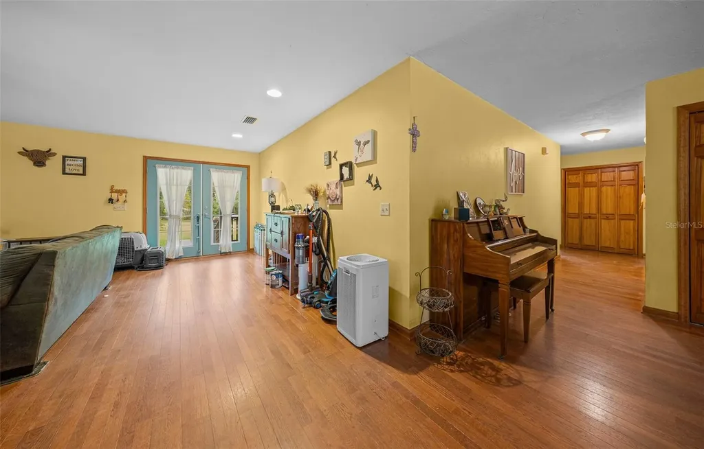 732 SW Carl Wilson Road Fort White FL 32038