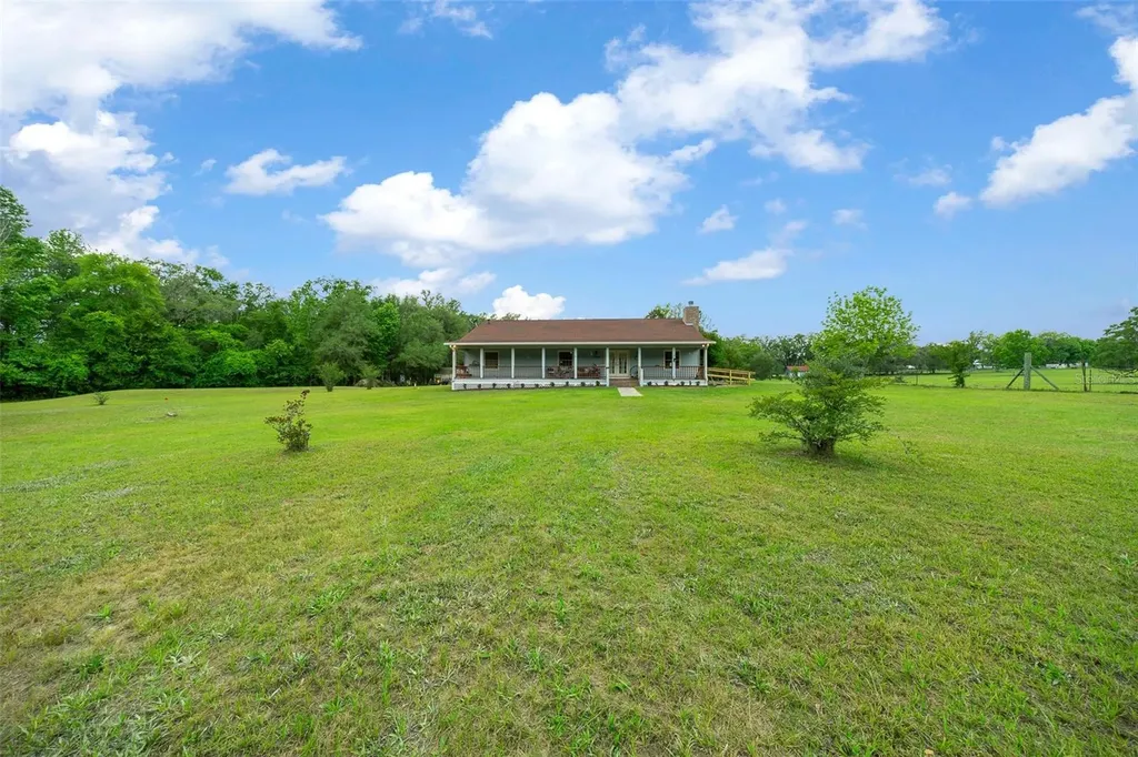 732 SW Carl Wilson Road Fort White FL 32038