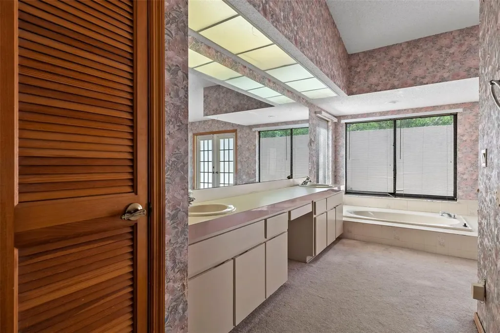 8959 Nakoma Way Weeki Wachee FL 34613