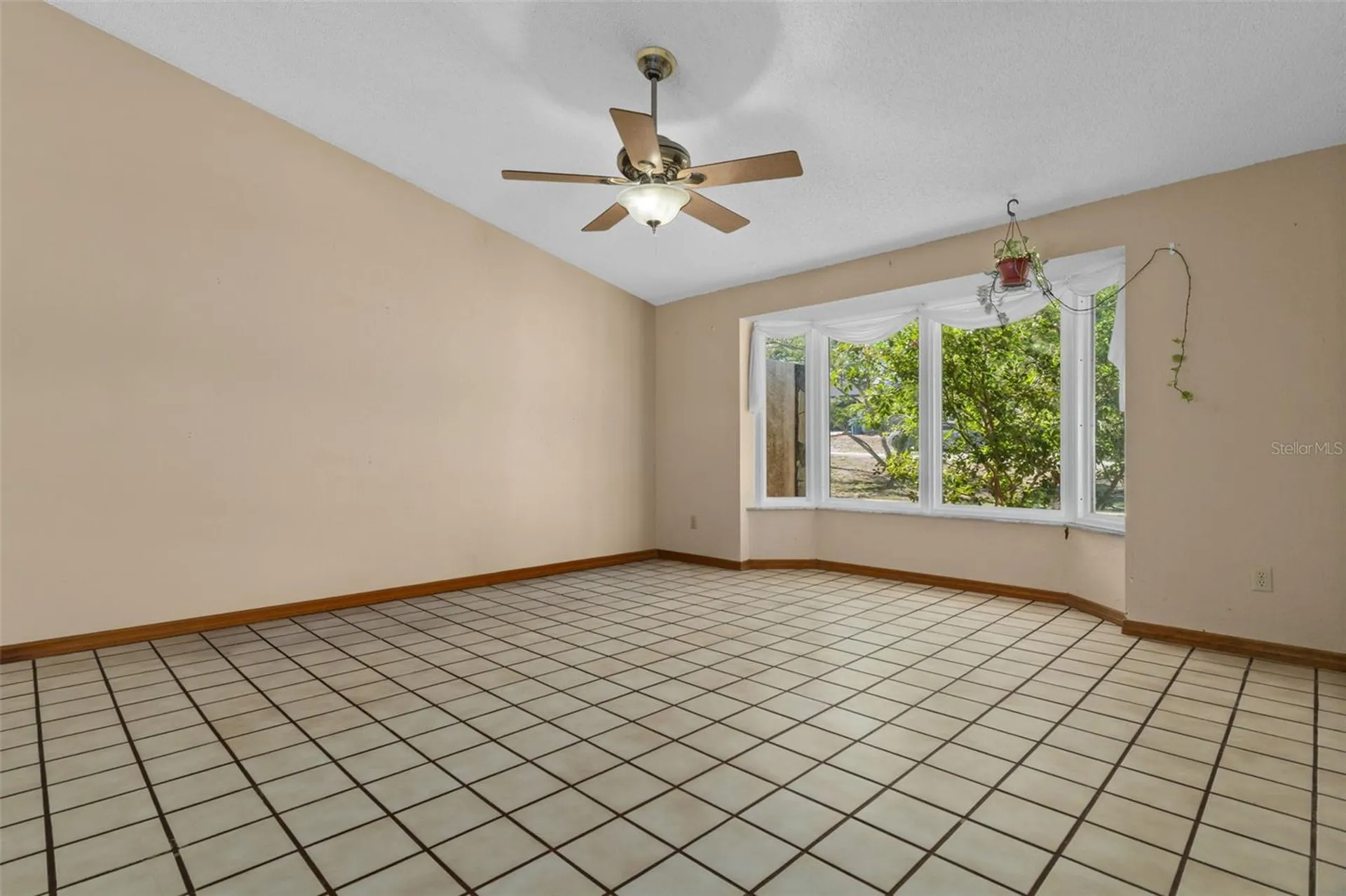 8959 Nakoma Way Weeki Wachee FL 34613