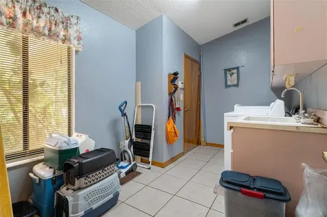 8959 Nakoma Way Weeki Wachee FL 34613