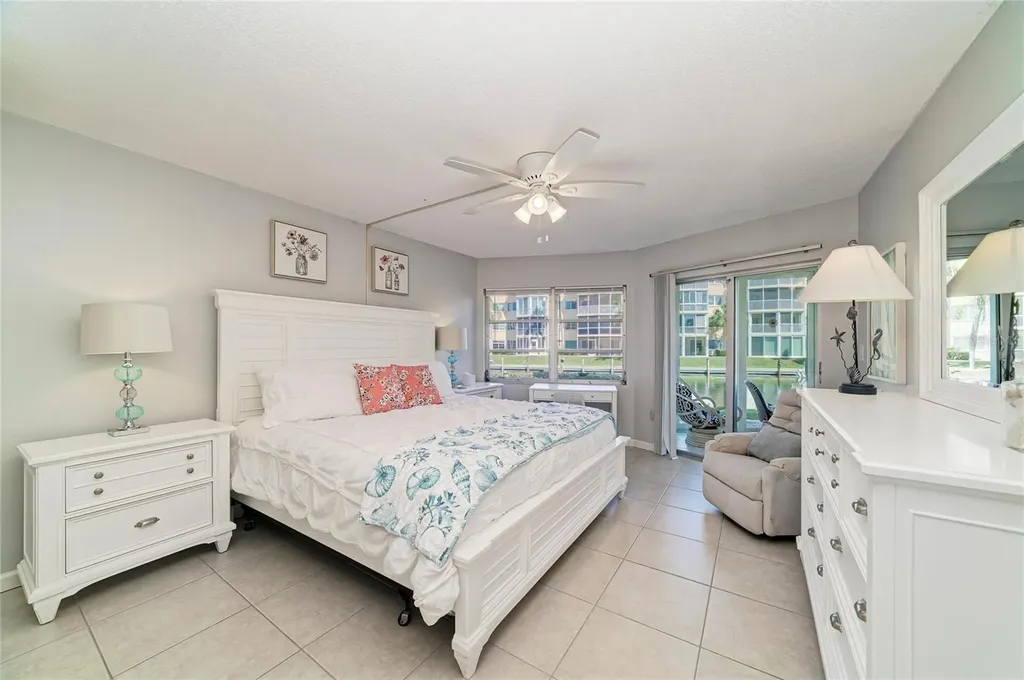 1257 S Portofino Drive Sarasota FL 34242