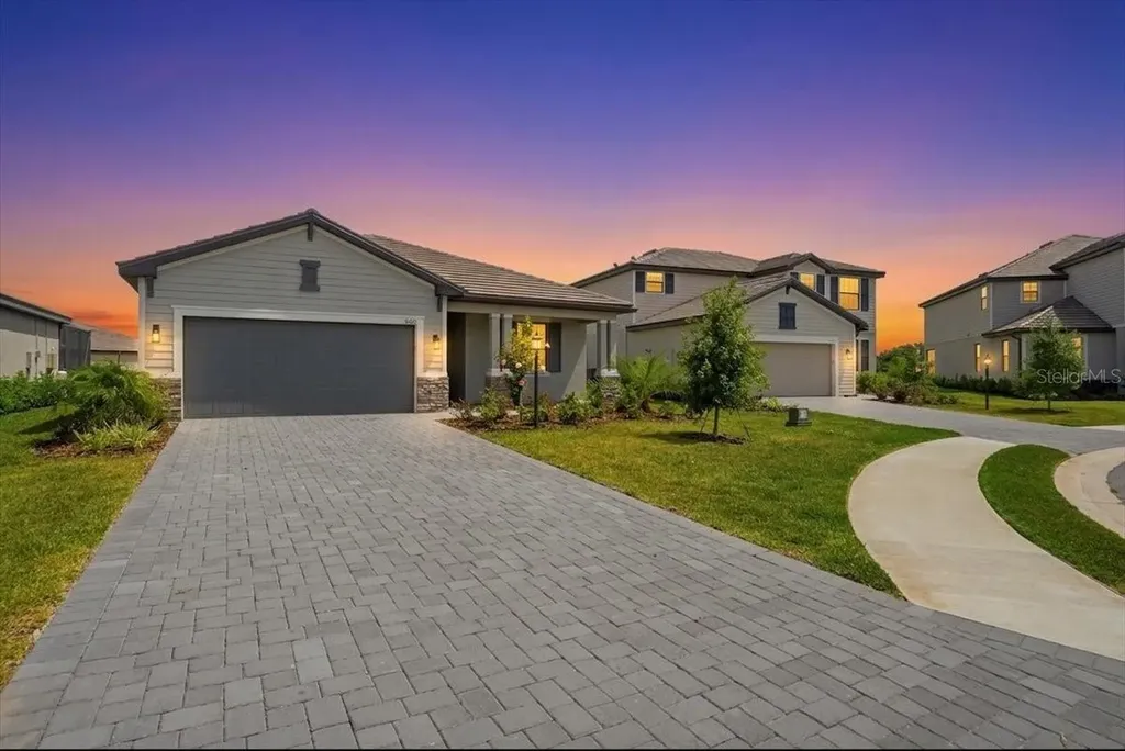 5309 Seal Isle Court Bradenton FL 34211