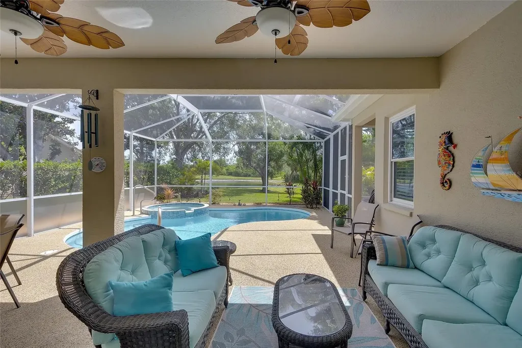 6711 Tailfeather Way Bradenton FL 34203