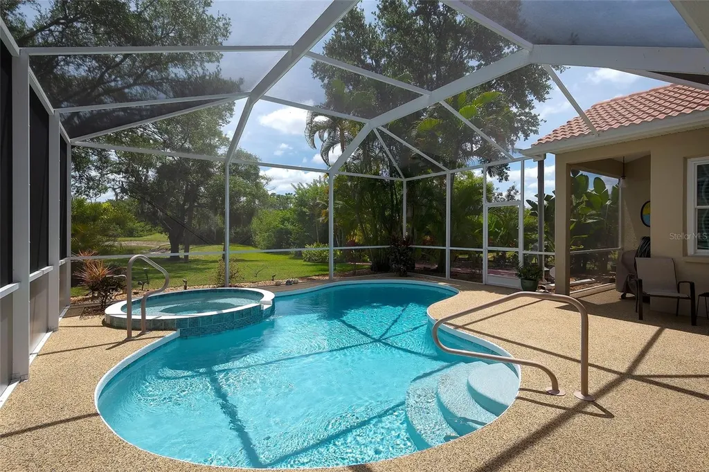 6711 Tailfeather Way Bradenton FL 34203