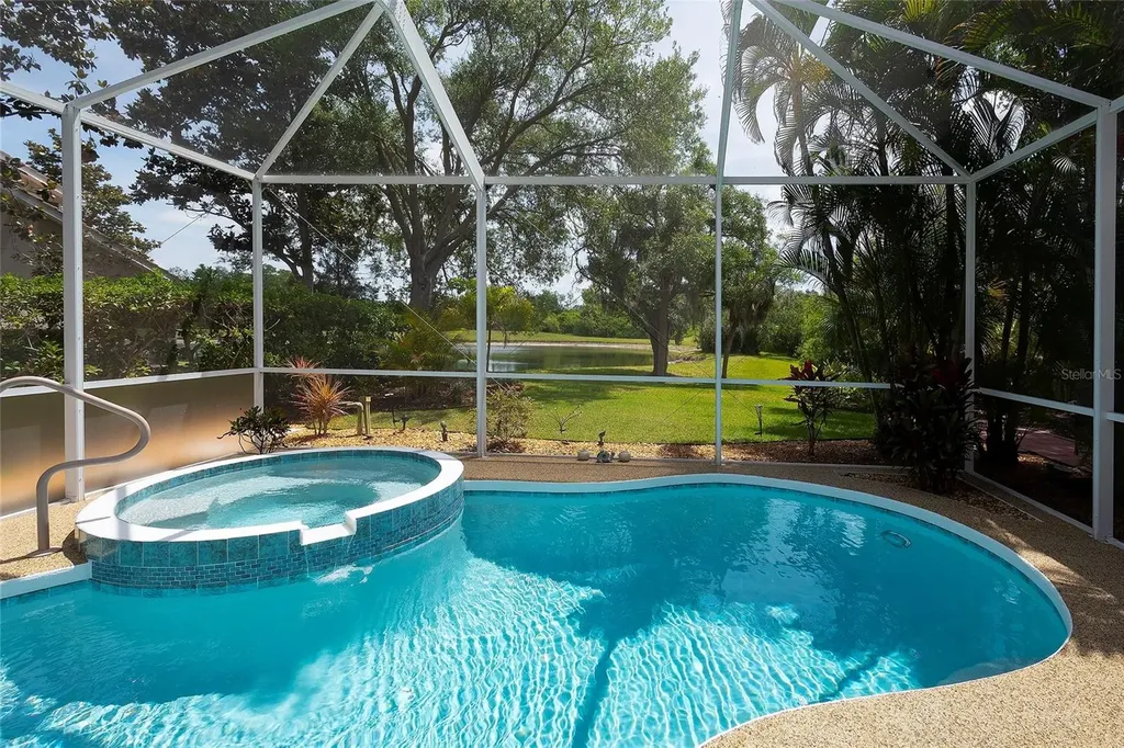 6711 Tailfeather Way Bradenton FL 34203