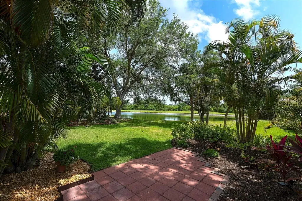 6711 Tailfeather Way Bradenton FL 34203