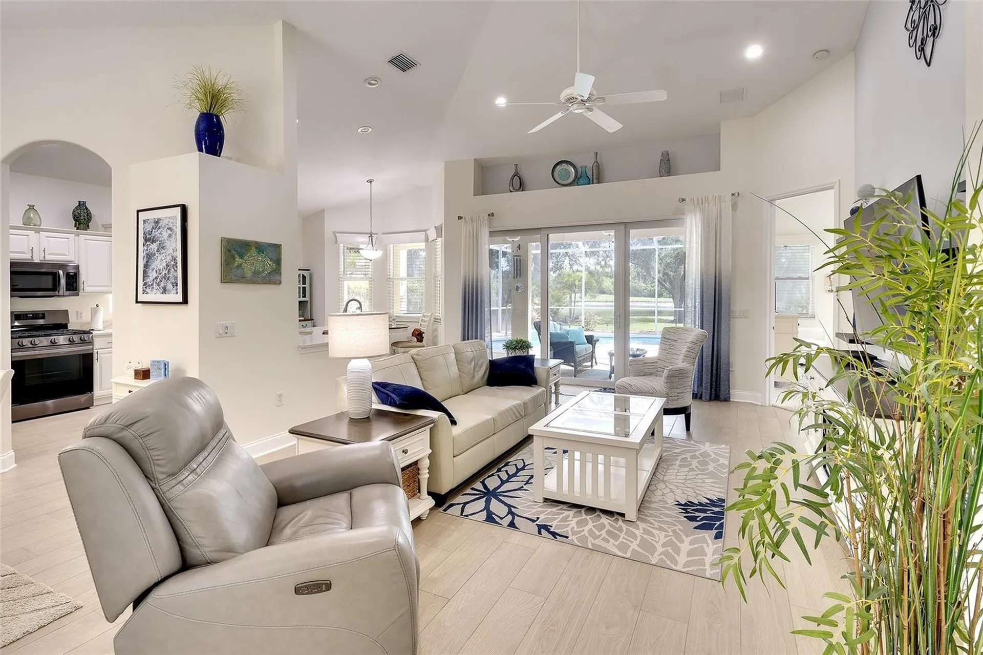 6711 Tailfeather Way Bradenton FL 34203