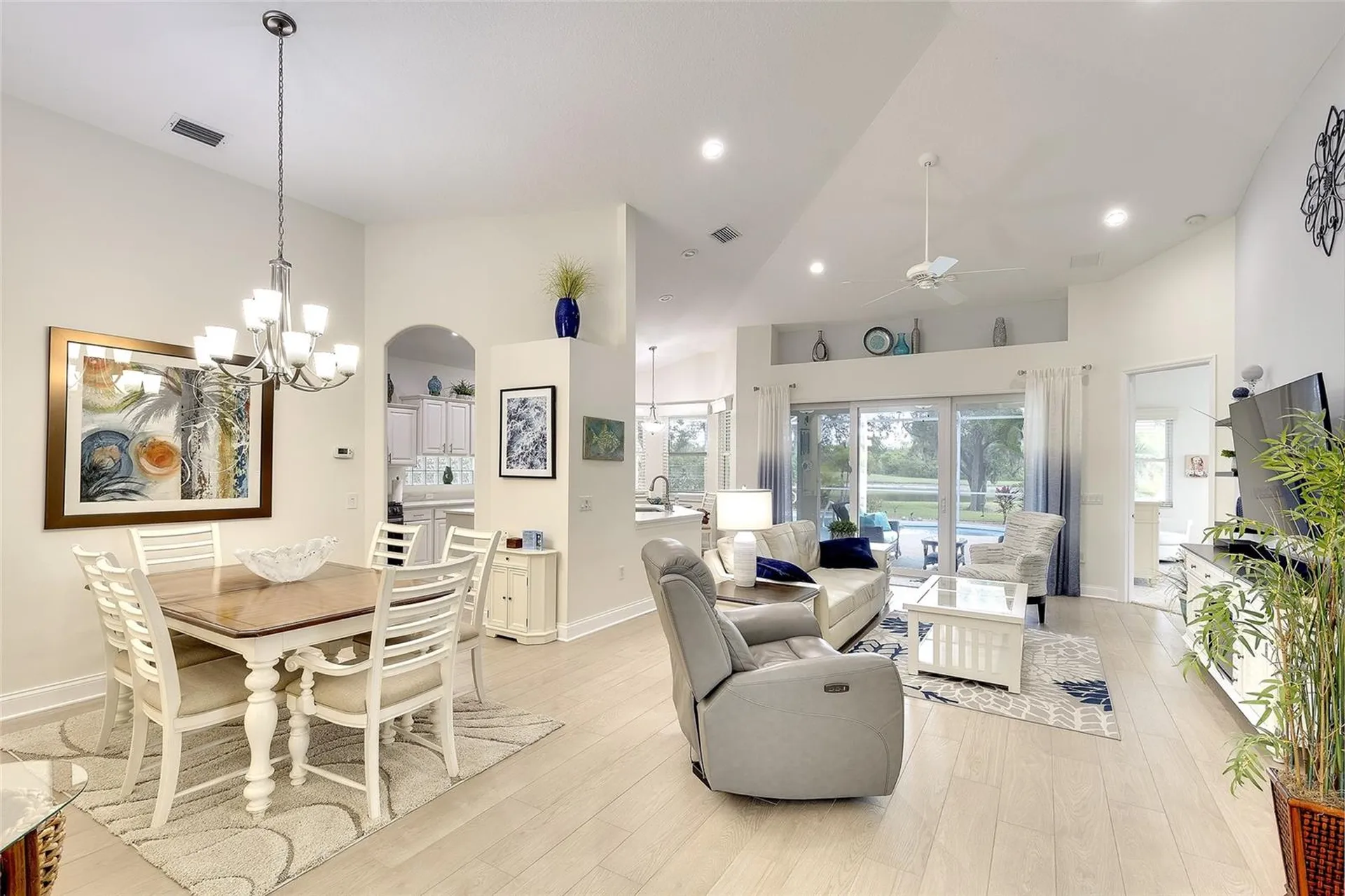 6711 Tailfeather Way Bradenton FL 34203