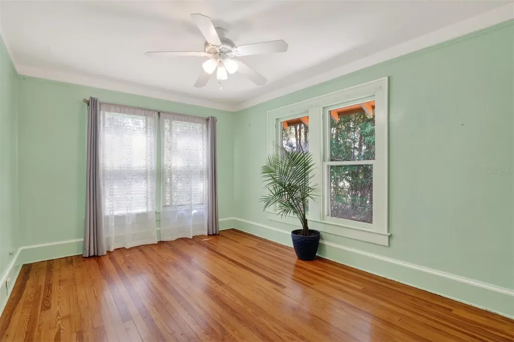 616 NE 7th Street Gainesville FL 32601