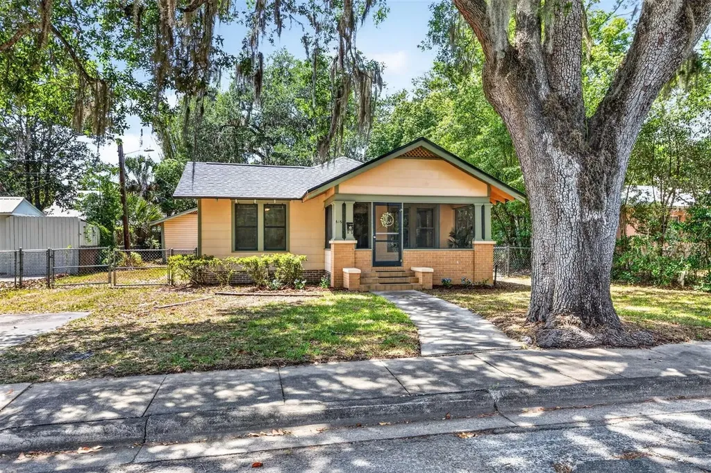616 NE 7th Street Gainesville FL 32601