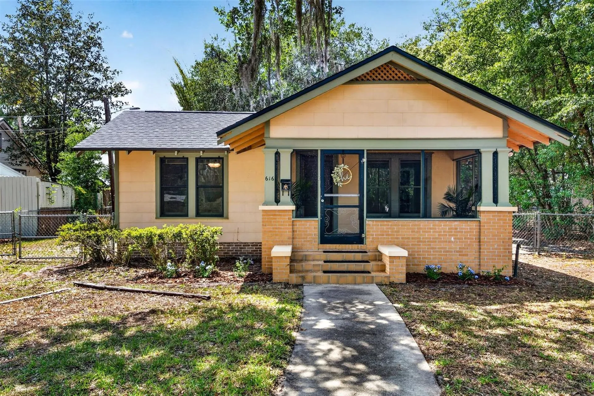 616 NE 7th Street Gainesville FL 32601