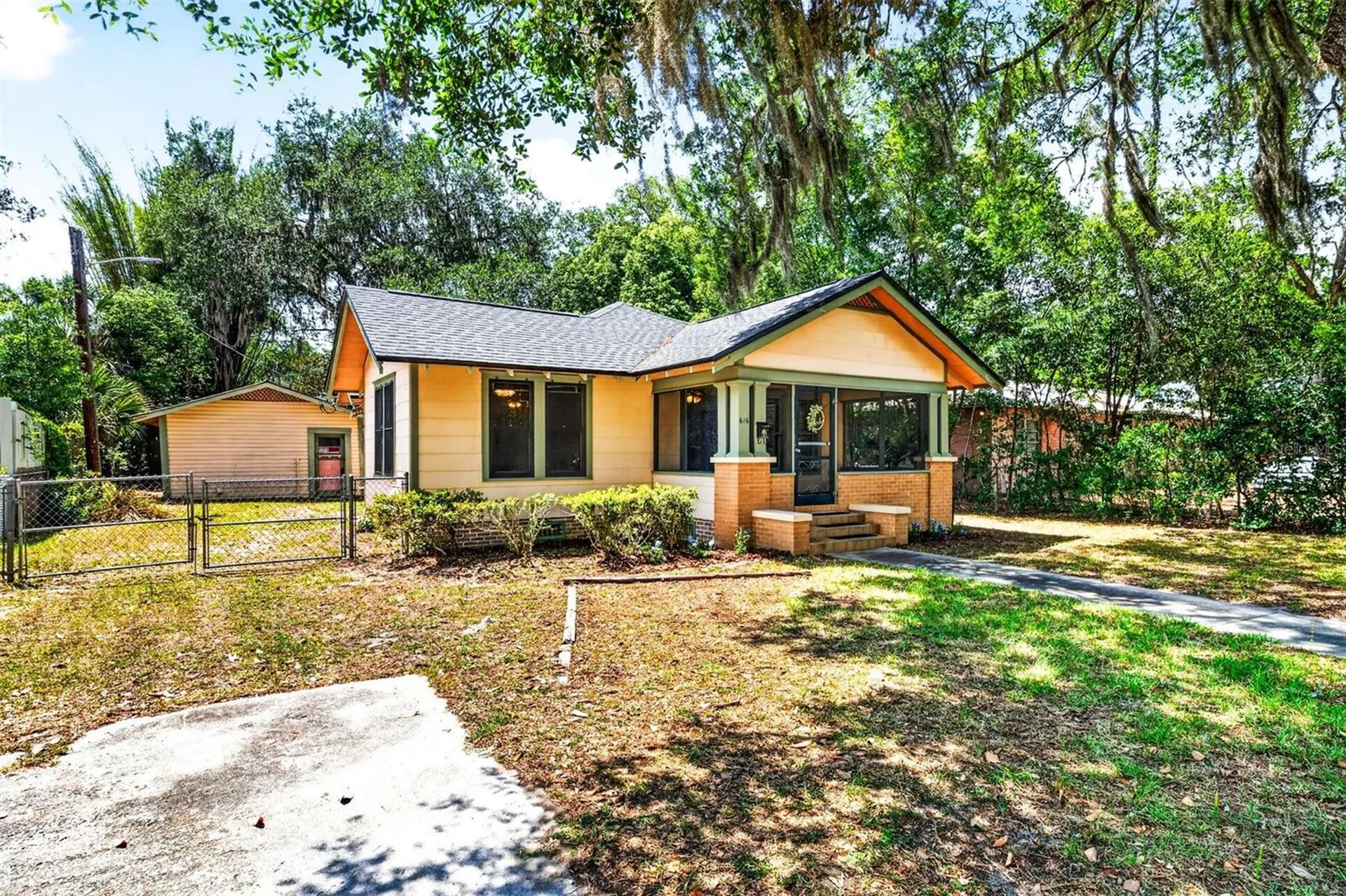 616 NE 7th Street Gainesville FL 32601