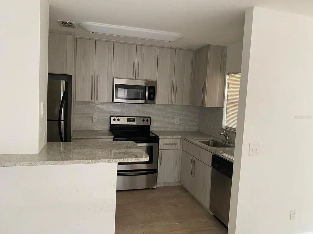 5452 E Michigan Street Orlando FL 32812