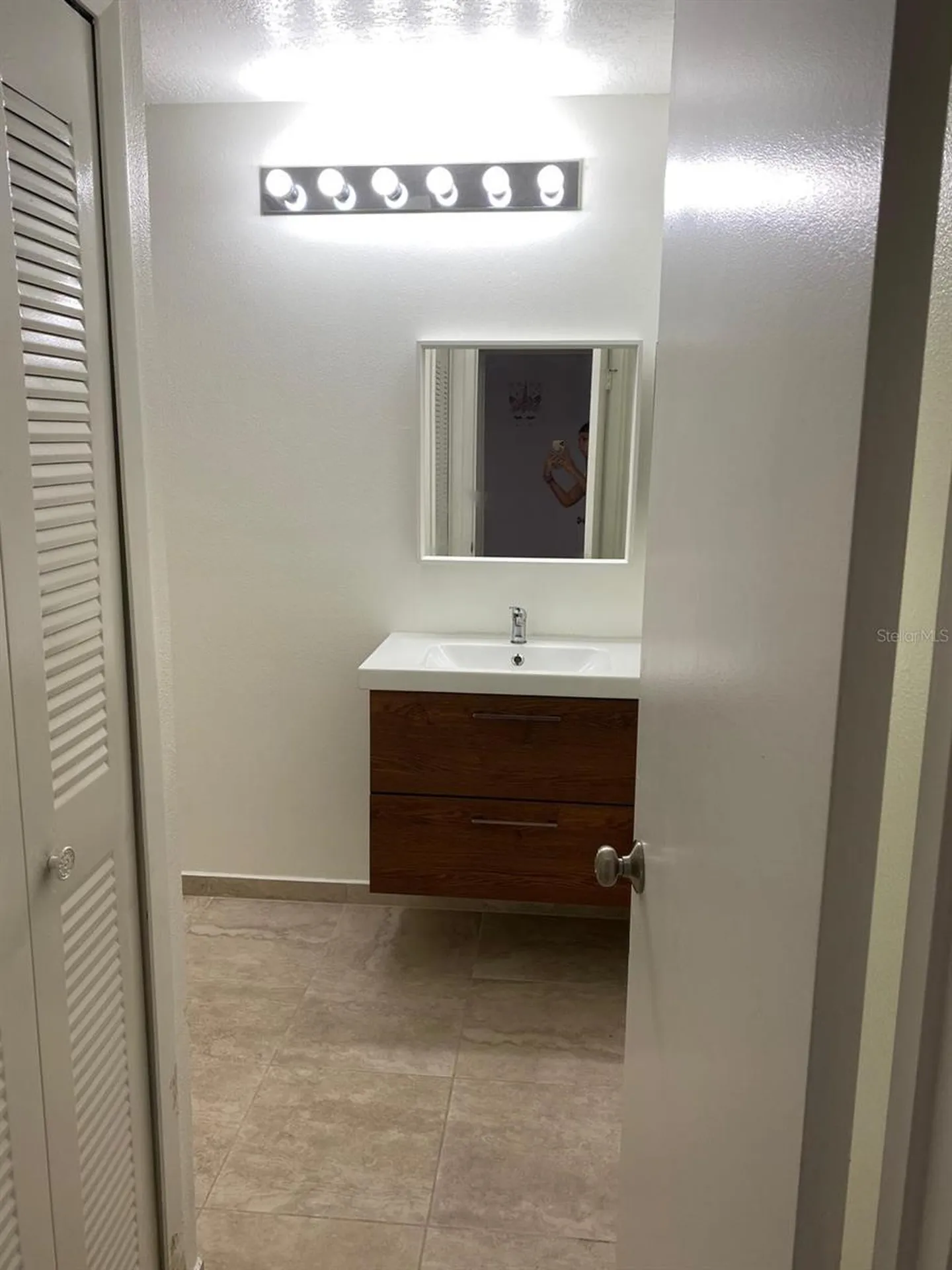5452 E Michigan Street Orlando FL 32812