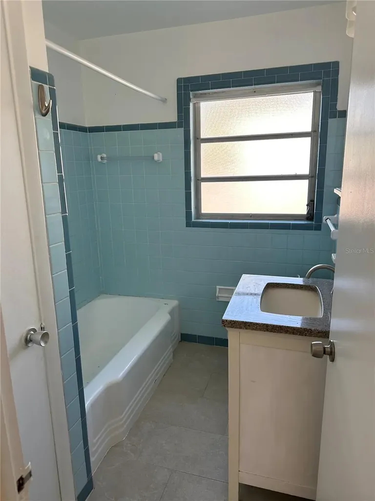442 Lyndhurst Street Dunedin FL 34698