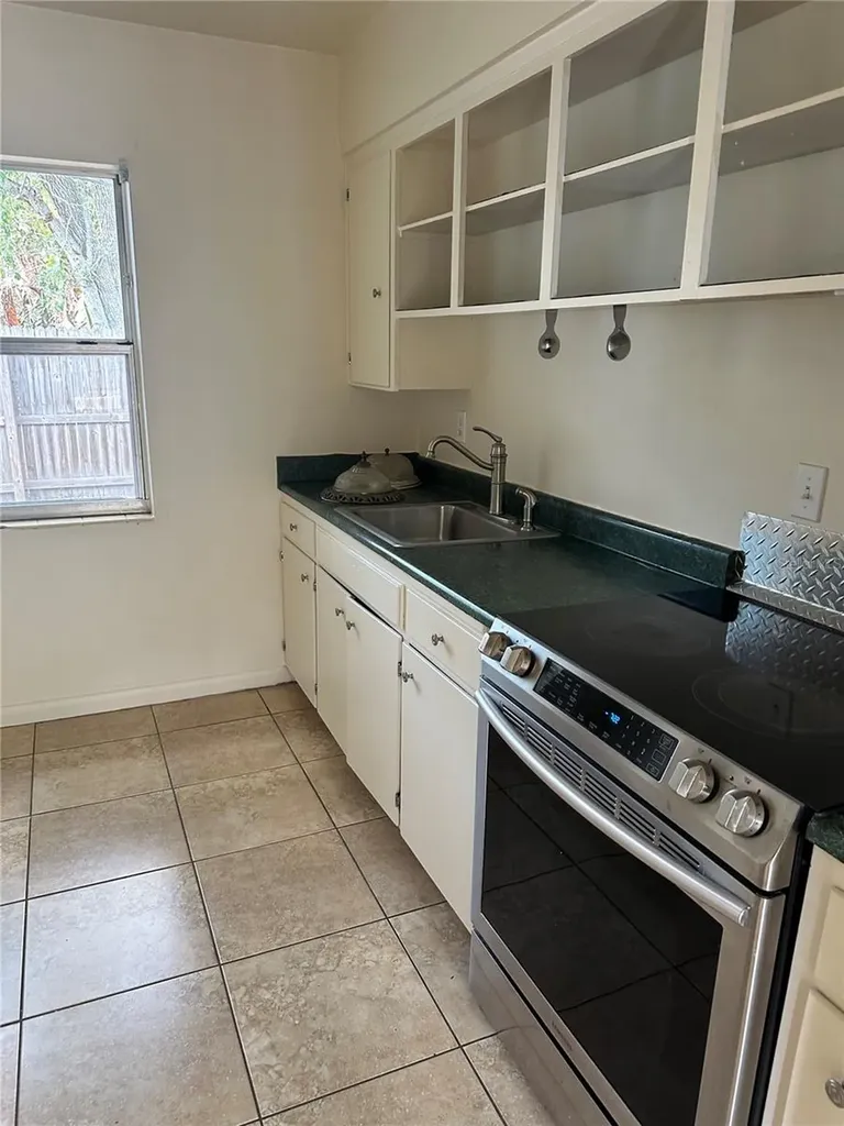 442 Lyndhurst Street Dunedin FL 34698