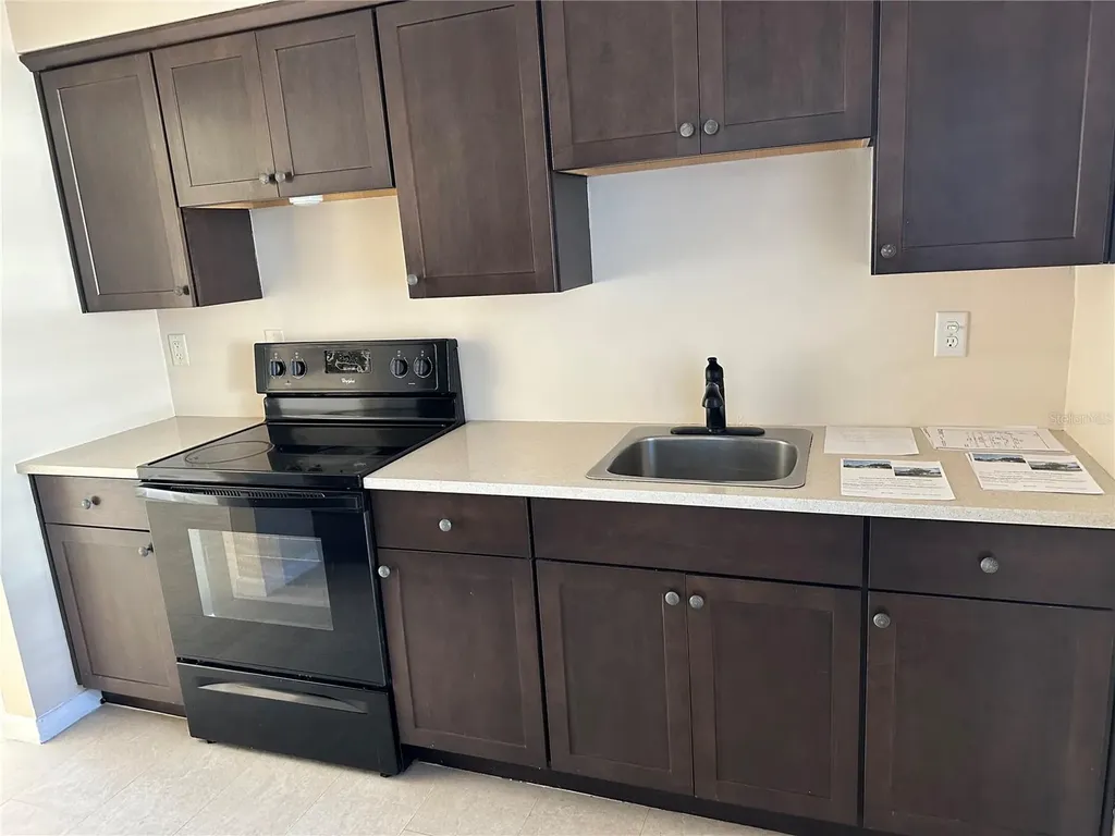 442 Lyndhurst Street Dunedin FL 34698