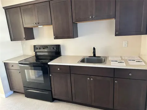442 Lyndhurst Street Dunedin FL 34698