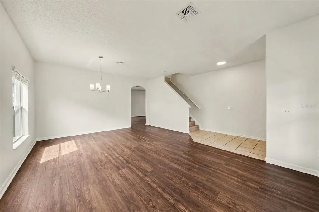 2512 Holly Pine Circle Orlando FL 32820
