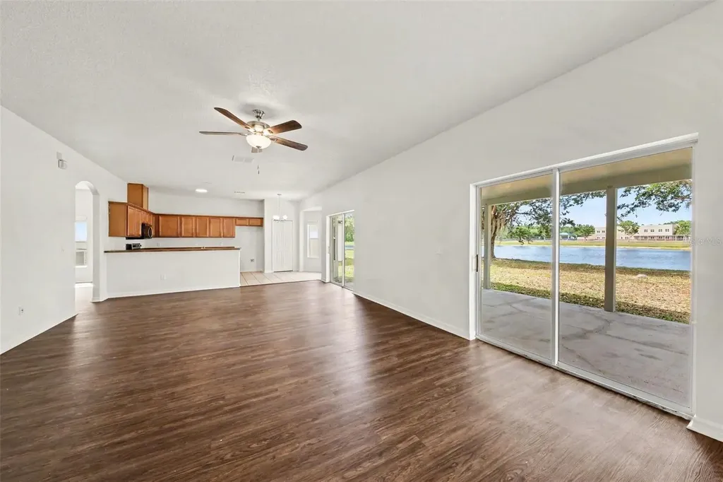 2512 Holly Pine Circle Orlando FL 32820