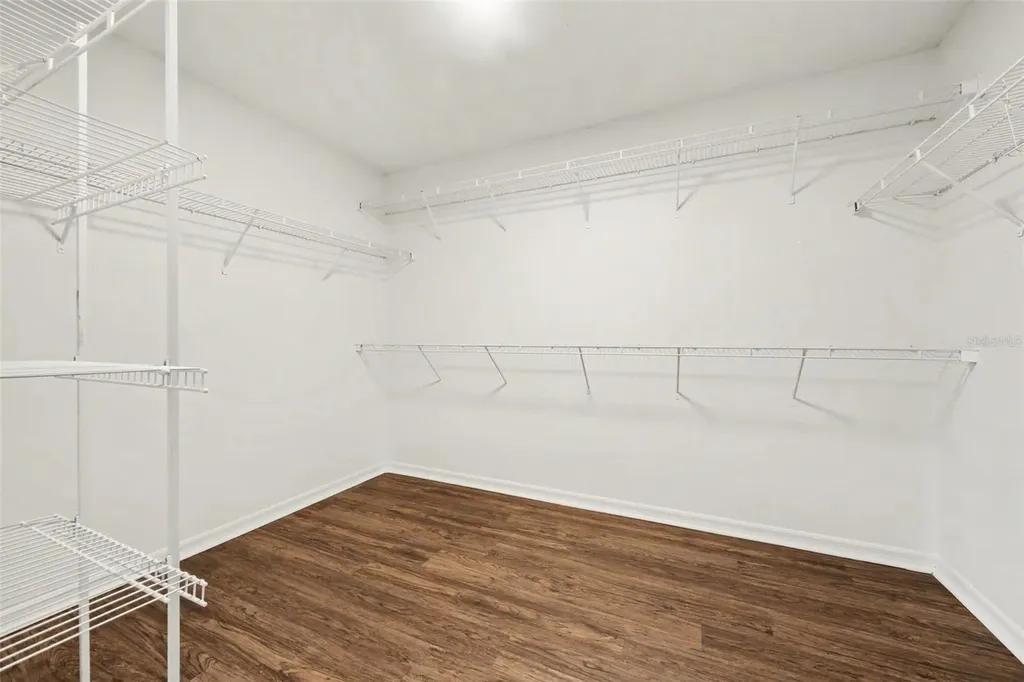 2512 Holly Pine Circle Orlando FL 32820