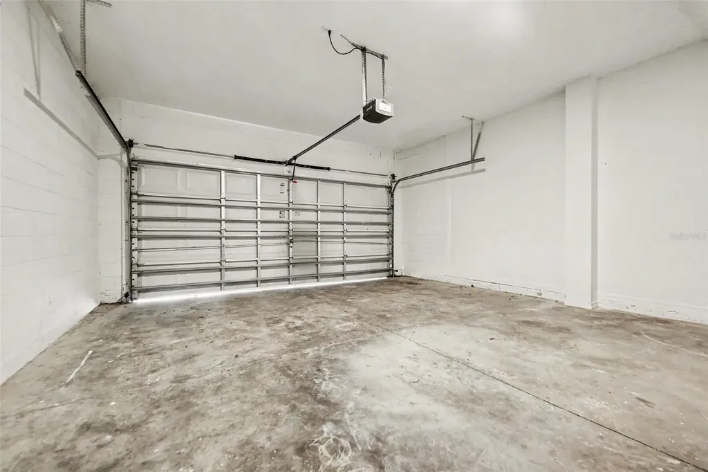 2512 Holly Pine Circle Orlando FL 32820