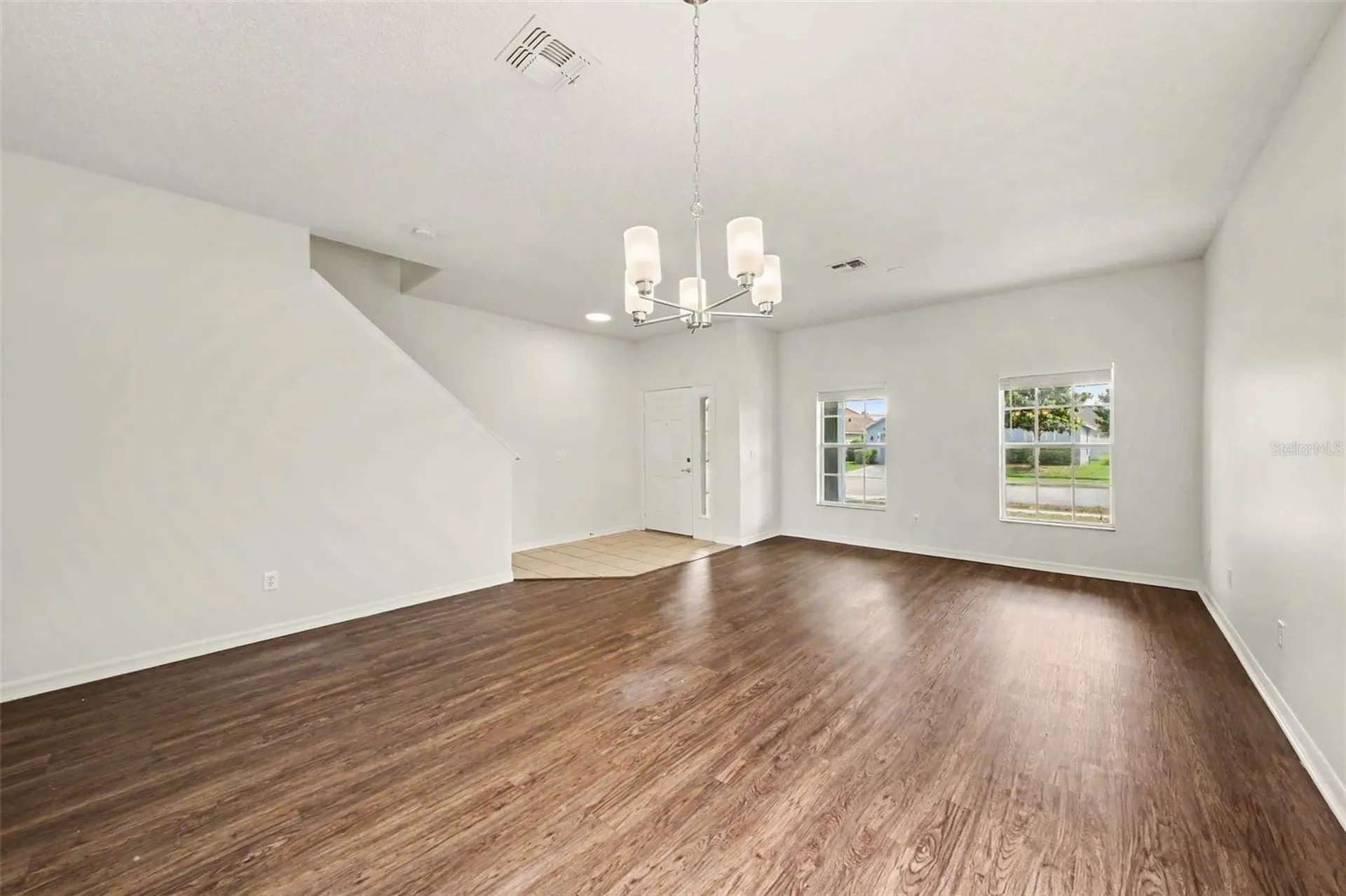 2512 Holly Pine Circle Orlando FL 32820