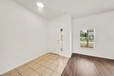 2512 Holly Pine Circle Orlando FL 32820