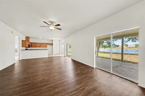 2512 Holly Pine Circle Orlando FL 32820
