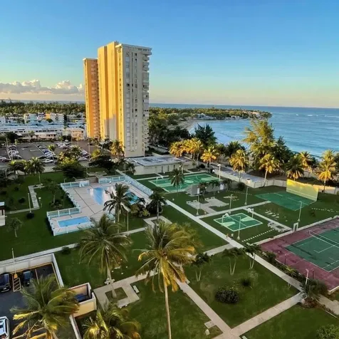 Playa Azul Iii Piso 12 Luquillo PR 00773
