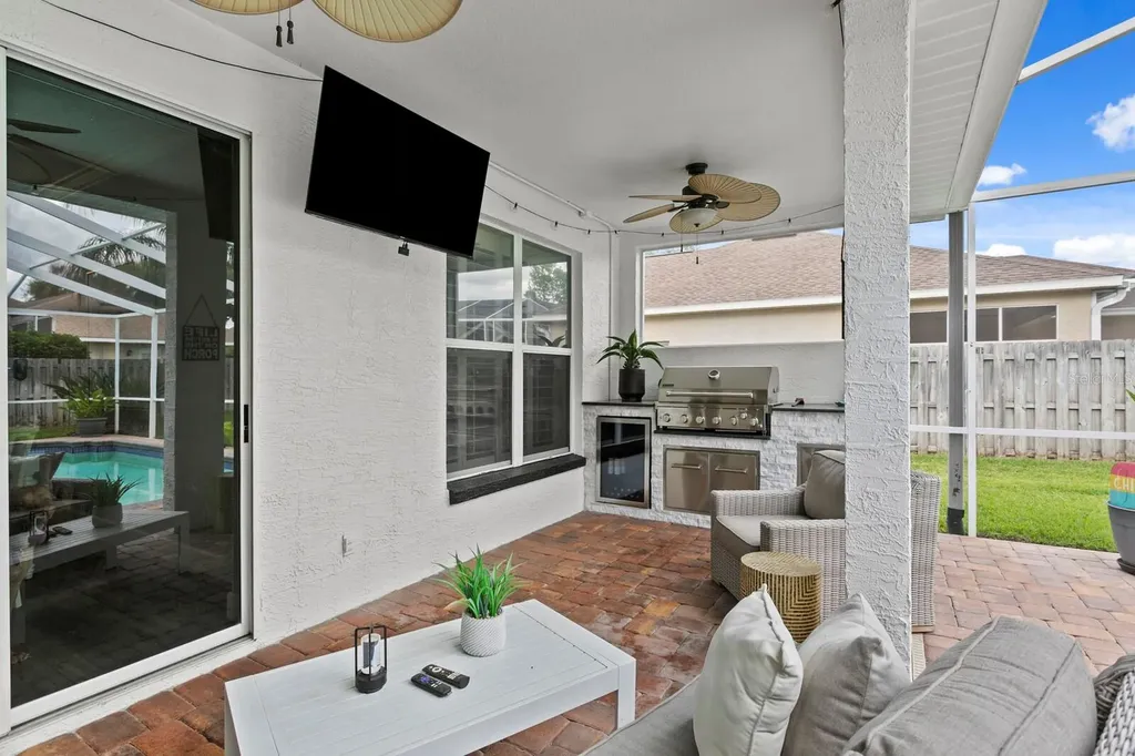 10111 Kingsbridge Avenue Tampa FL 33626