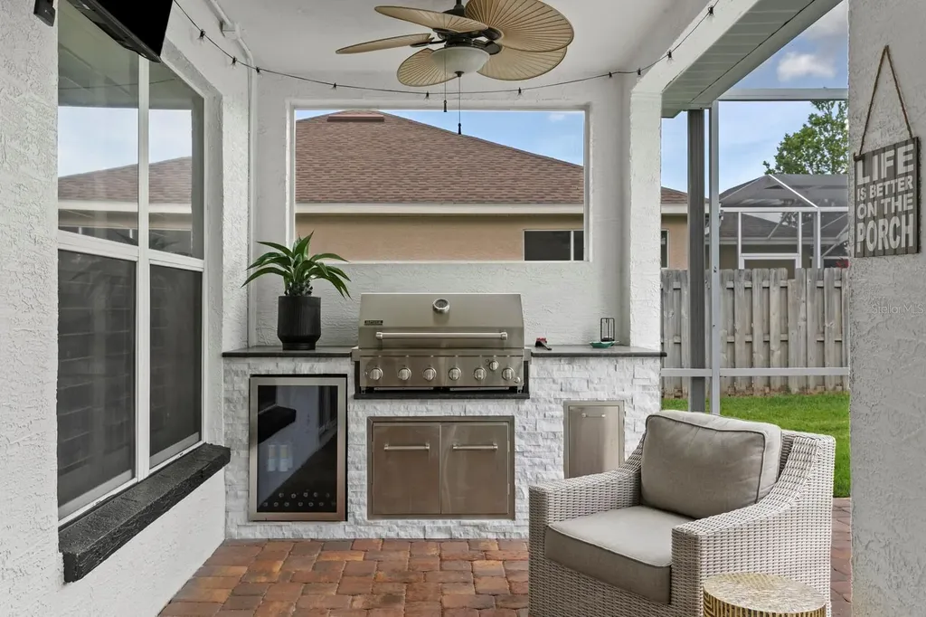 10111 Kingsbridge Avenue Tampa FL 33626