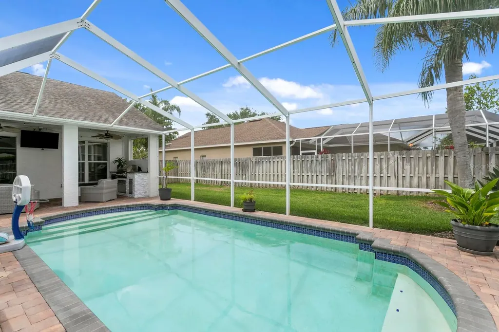 10111 Kingsbridge Avenue Tampa FL 33626