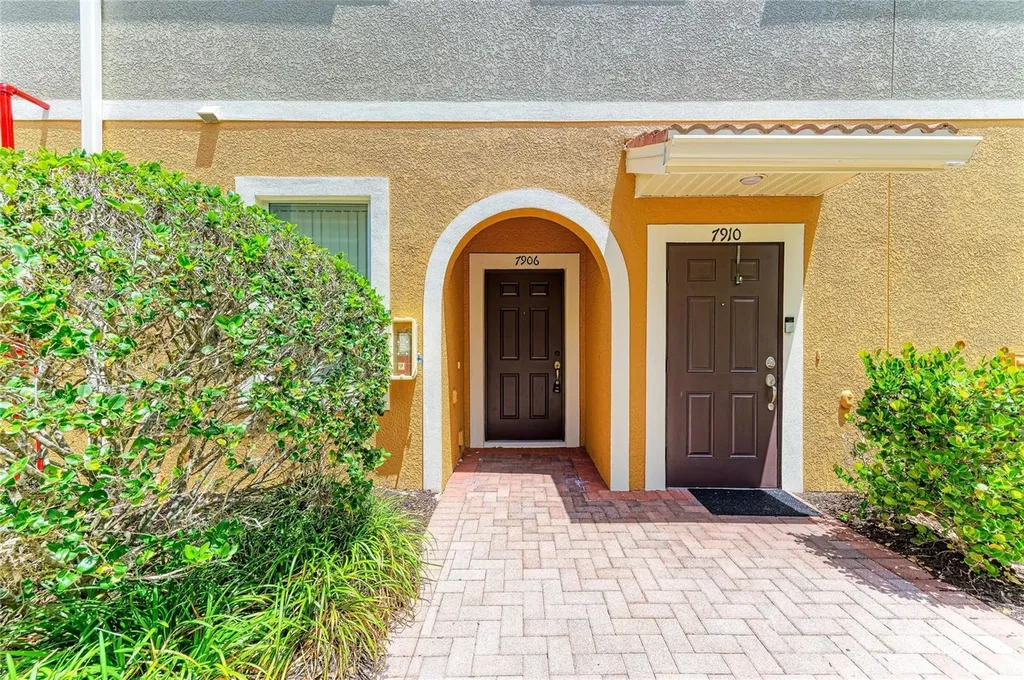 7906 Moonstone Drive Sarasota FL 34233