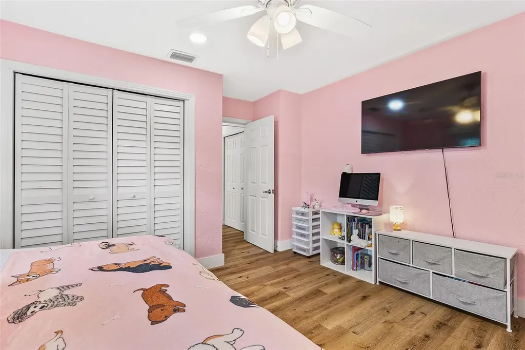 2215 Hibiscus Street Sarasota FL 34239